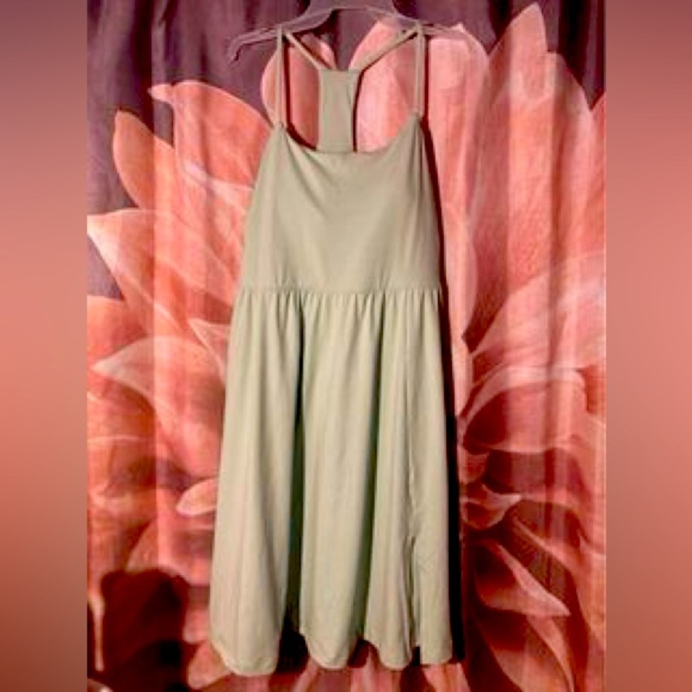 Brand new stretchy Rae mode dress size 2X light mint color